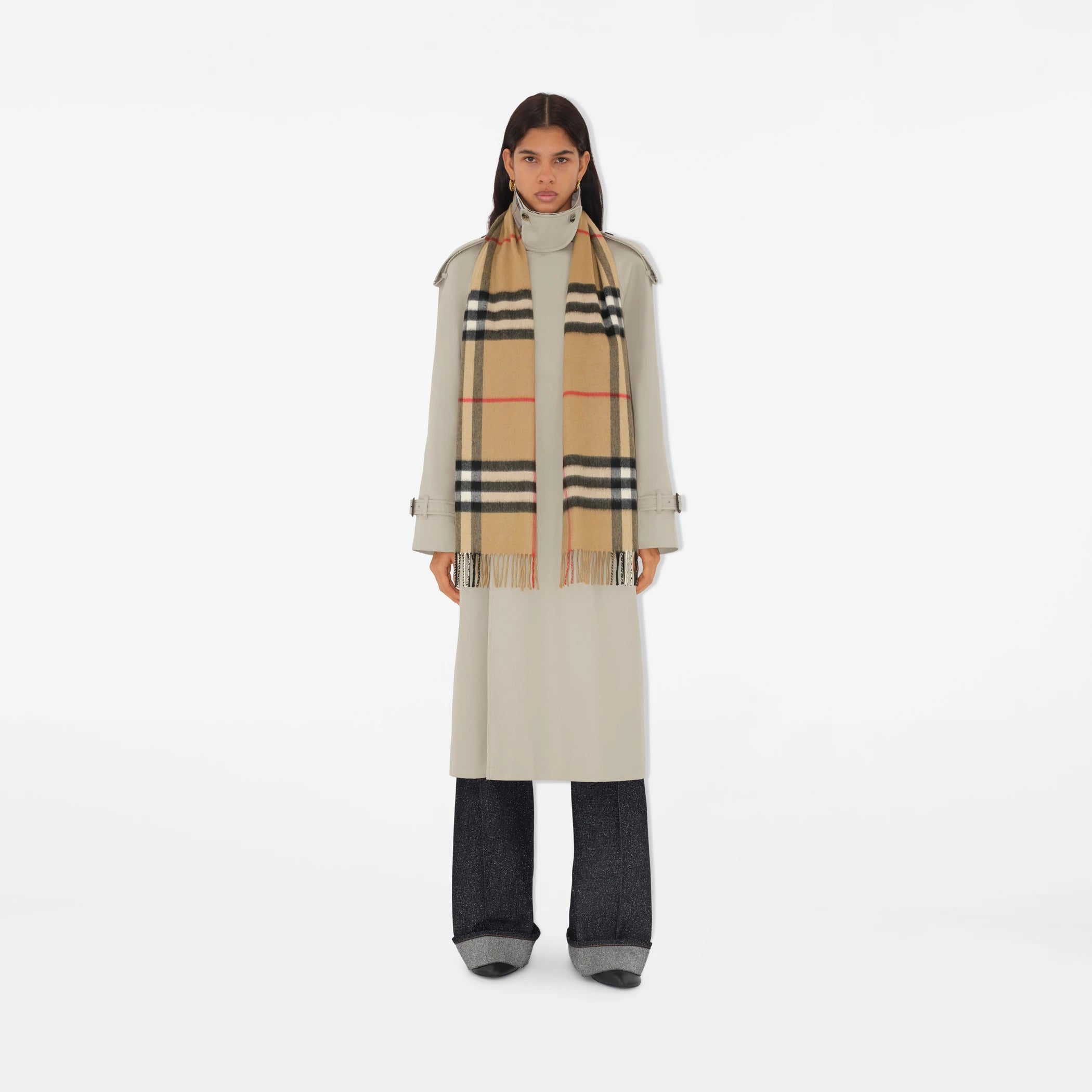 BURBERRY The Classic Check Cashmere Scarf