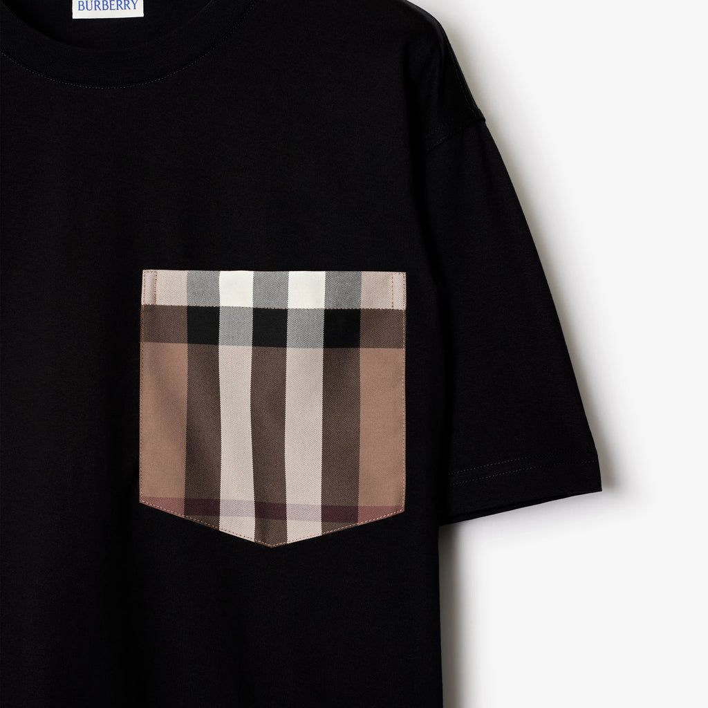 BURBERRY Carrick T-shirt Black with Check pocket